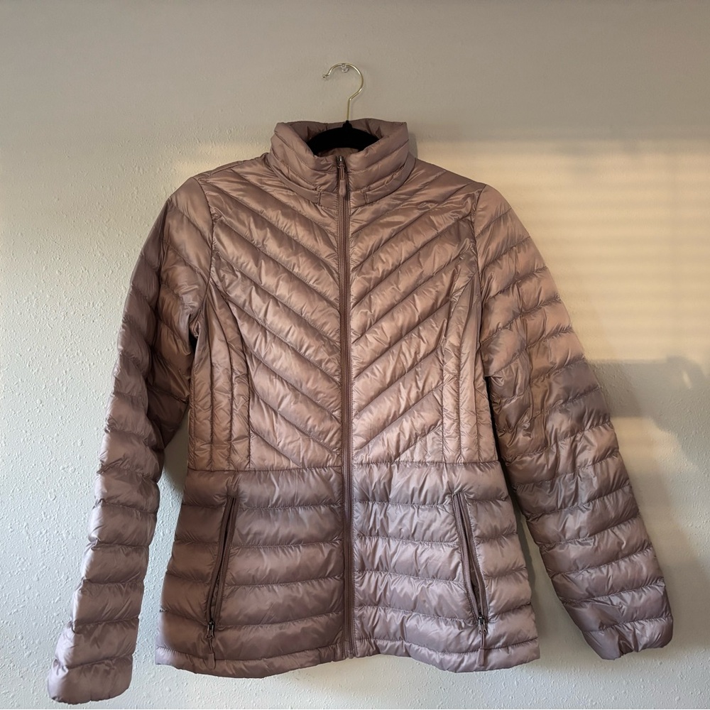 32 degrees Women's Ultra Light Down Chevron Packable Jacket Light Blush Color XS